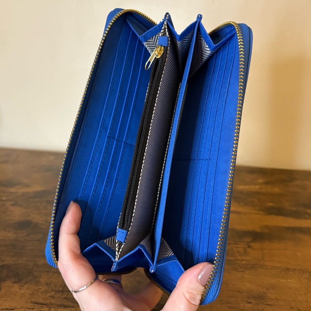 Blue and Black Checkered Wallet NWOT - Picture 6 of 7